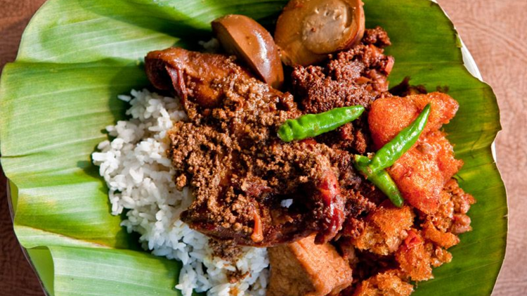 Gudeg Koyor Yu Par Terkenal Kelezatan Khas Jogja yang Menggoyang Lidah 