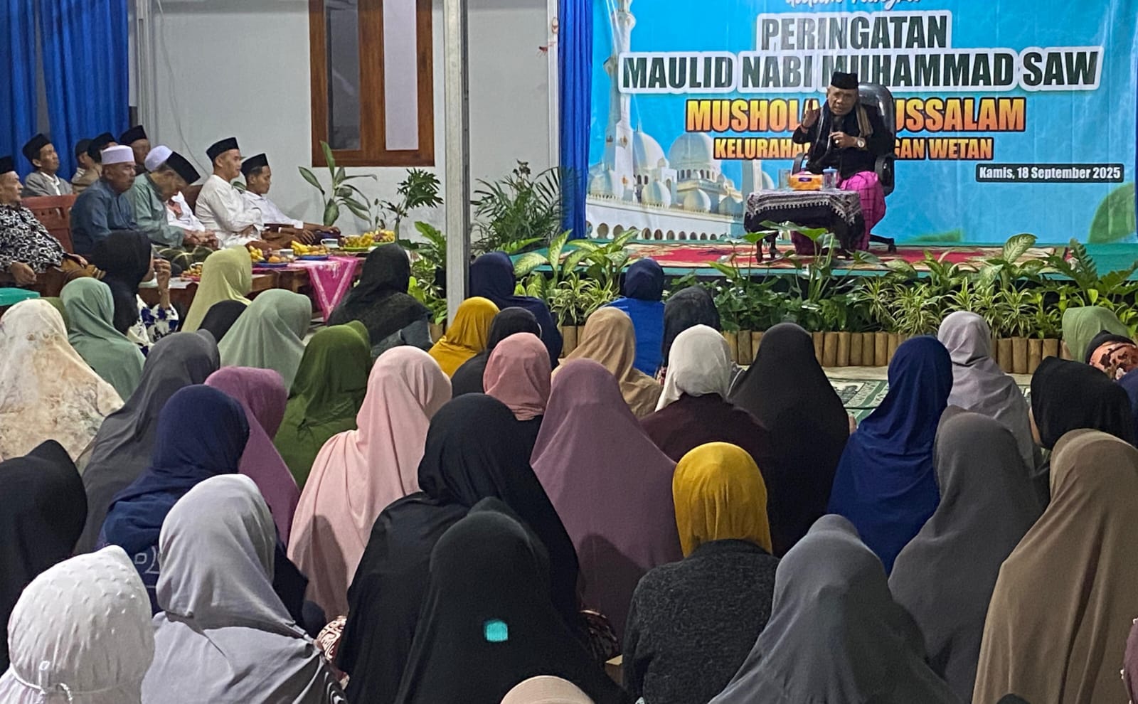 Pengajian Maulid Nabi Muhammad SAW, Kyai Dirjo Ajak Masyarakat Limbangan Wetan Perbanyak Ibadah dan Sedekah