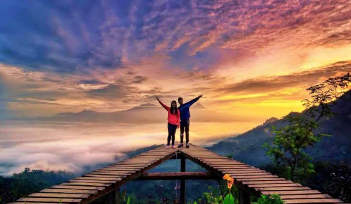Nikmati View Gunung Memukau, Simak Pesona Wisata Terbaru 2024 Punthuk Mongkrong Magelang