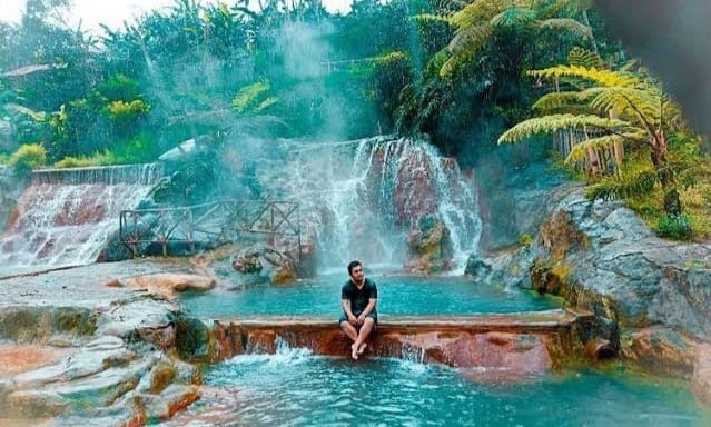 Jelajahi Keindahan Alam 10 Wisata Terbaru 2024 Pemandian Air Panas? Cocok untuk Berendam dan Relaksasi Badan