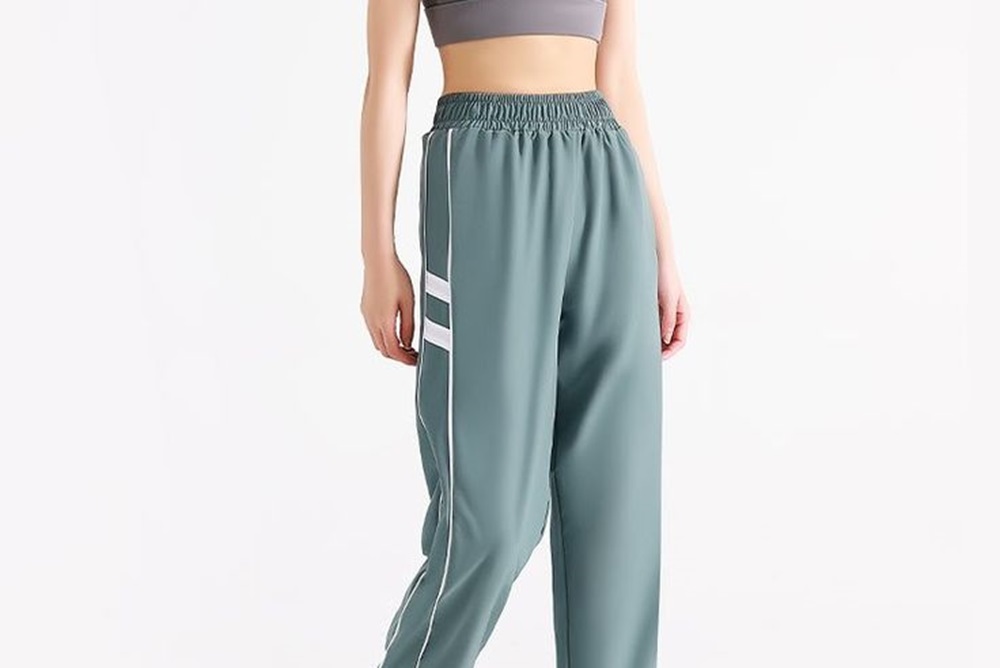 Rekomendasi Celana Training Wanita Terbaik untuk Aktivitas Olahraga, Nyaman Gerak Aktif