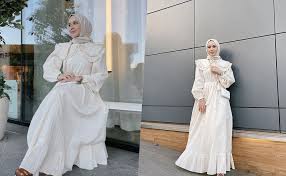 Ide Outfit Gamis Putih Wanita Hijab Yang Kekinian, Penampilan Mewah Berkelas Yang Stylish