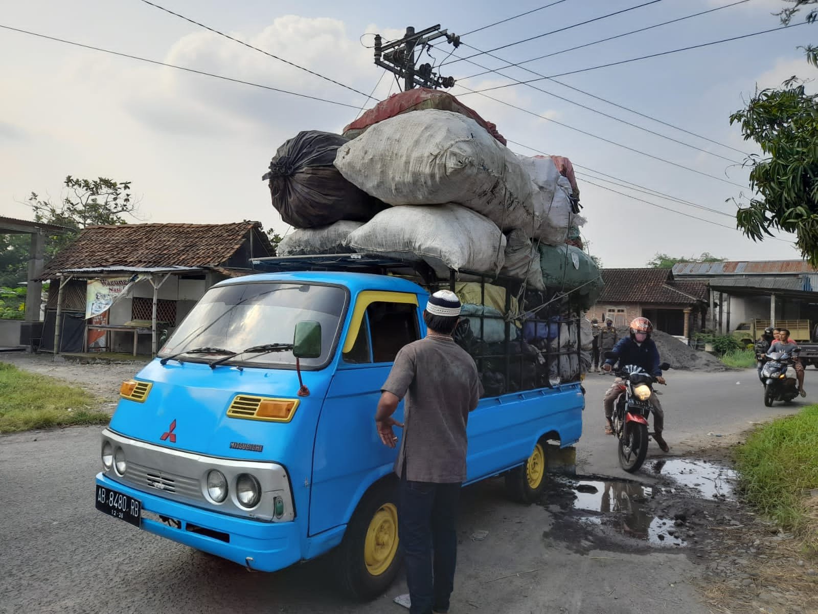 Aturan Baru di TPA Piyungan, Berimbas Terjadi  Penumpukan Sampah di Sejumlah Lokasi Kota Yogyakarta 
