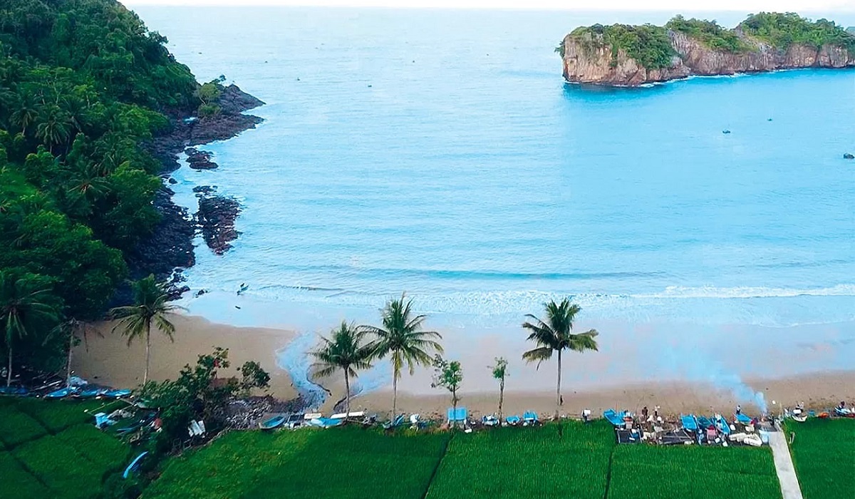 5 Destinasi Wisata Pantai Seru di Trenggalek untuk Liburan Akhir Tahun, Simak Lengkapnya Disini