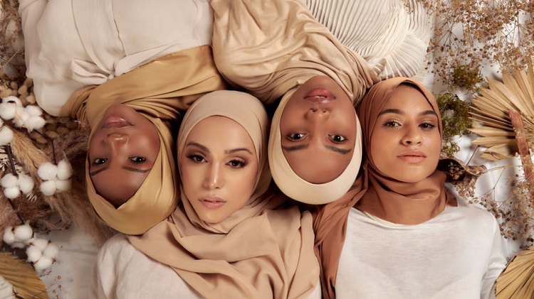 Eksotis tetap cantik, Berikut Warna Paling Cocok untuk Kulit Sawo Matang, Simak Referensi Selengkapnya