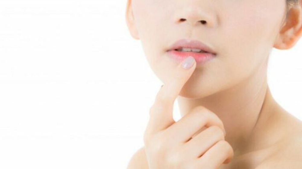 Catat Tips Cara Mencerahkan Bibir yang Hitam Dengan Bahan Alami