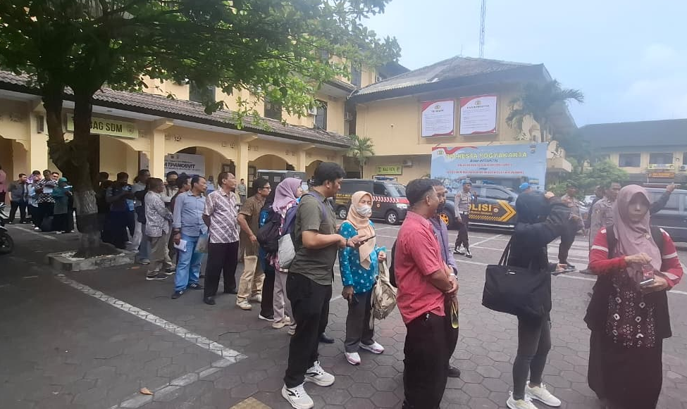 Membludak! Ratusan Pelamar P3K Padati Polresta Yogyakarta untuk Urus SKCK