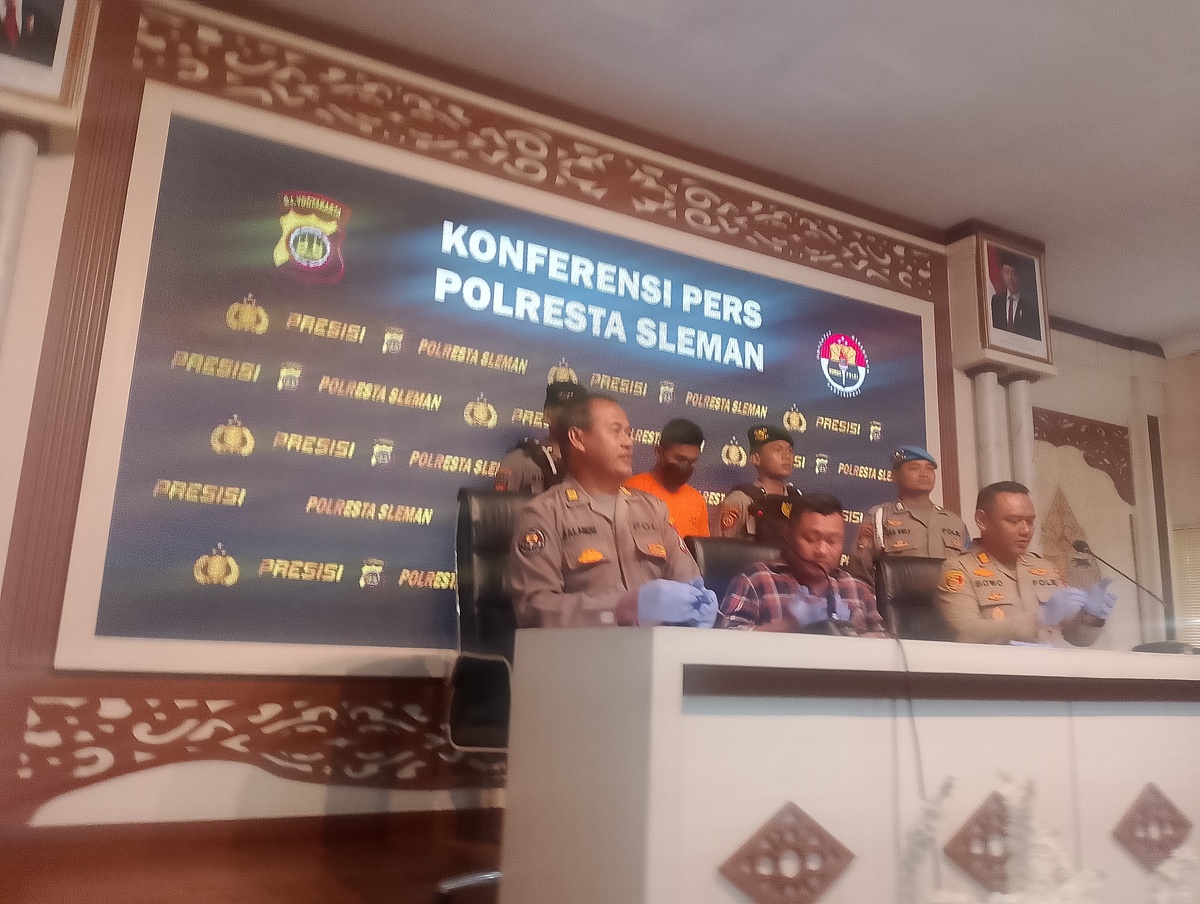 Sakit Hati Cinta Ditolak, Pria Sleman Bunuh Perempuan dengan Pisau Dapur
