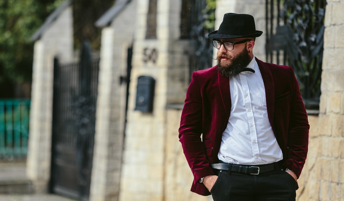 Buat Tampilan Makin Berkesan, Simak 5 Ide Styling Outfit Old Money untuk Pria di Tahun 2025