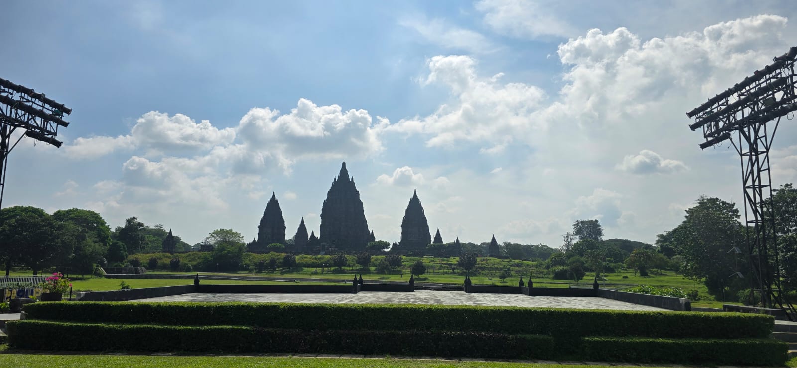 Libur Lebaran, Wisata Prambanan Tutup Saat Nyepi dan Buka Kembali Besoknya