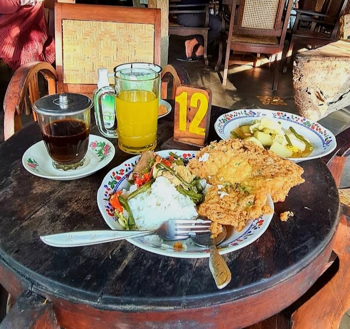 Kopi Klotok, Kuliner Wajib Yogyakarta yang Bikin Kamu Ketagihan!