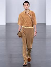 Rekomendasi Jenis Busana Pria Populer, Wajib Untuk Anda Ketahui 2025 Simak Ulasan Lengkapnya