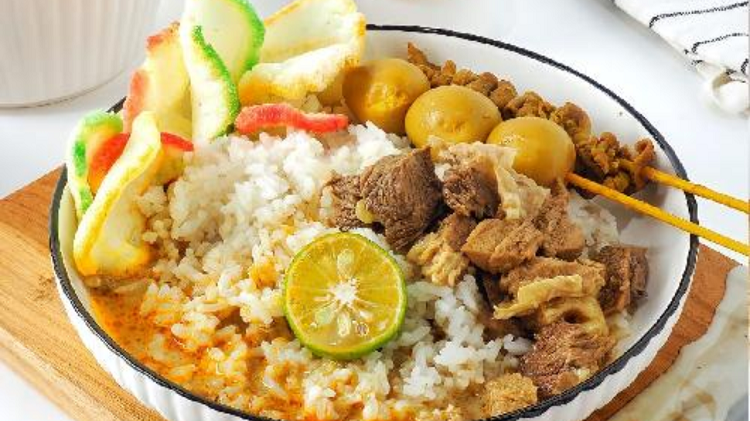 Mencari Makan Malam Murah di Blok M? Ini Rekomendasi Menu Paling Hits dan Populer