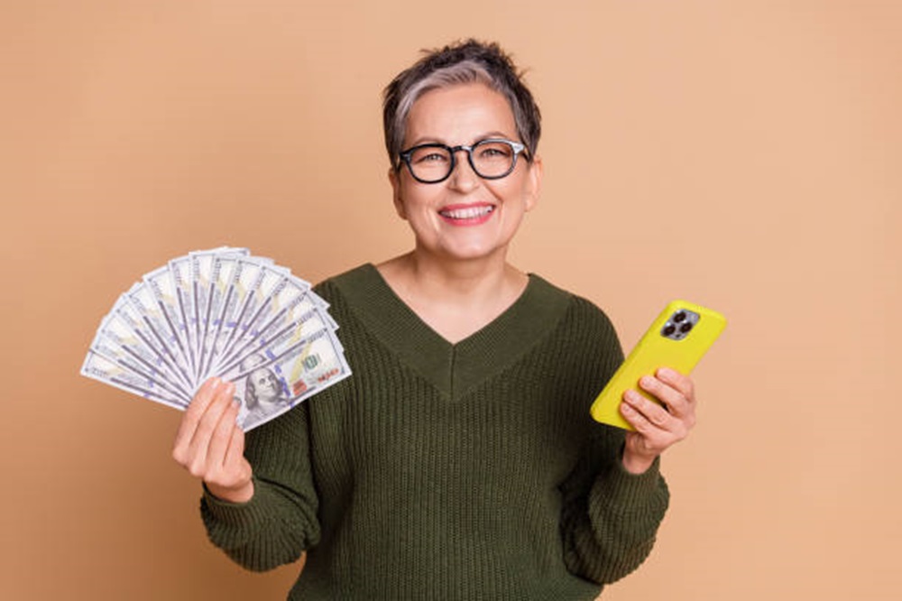 Cara Hasilkan Uang Lewat HP yang Bisa Buat Kamu Auto Cuan Hingga Ratusan Ribu Sehari, Cek Disini