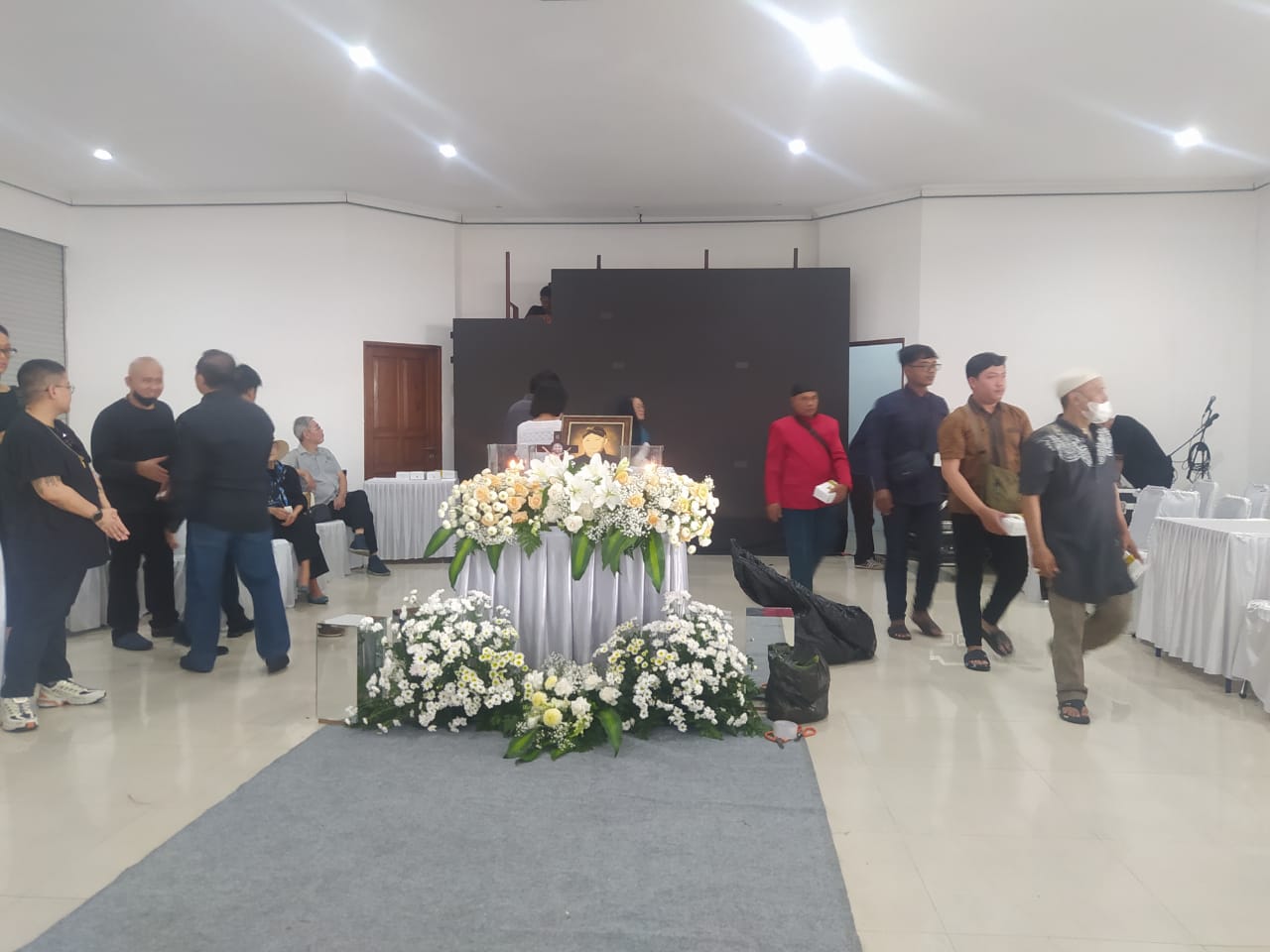  Hamzah Sulaeman, Seniman dan Pengusaha Raminten Yogyakarta Meninggal Dunia