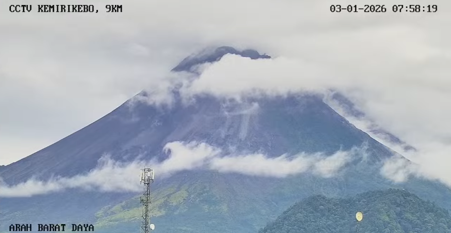 Awan Panas Guguran Terjadi di Merapi Pagi Ini, BPPTKG Ungkap Detailnya