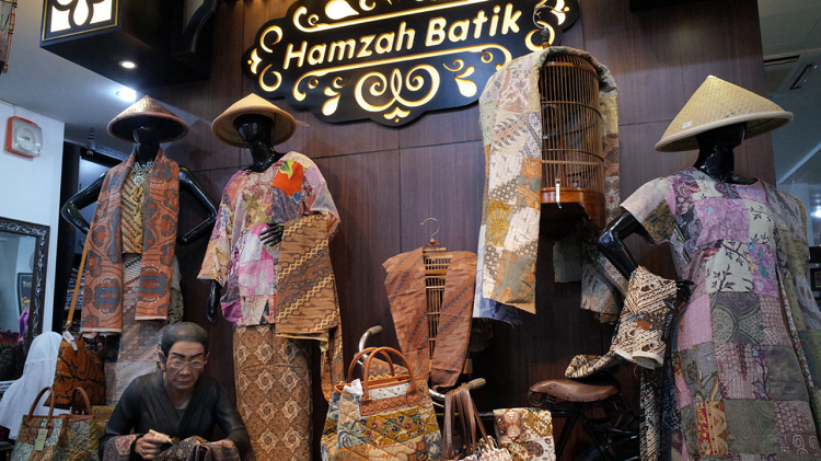 Oleh-oleh Anti Basi, Batik Khas Yogyakarta Beragam dan Elegan, Simak Ulasan Lengkapnya Berikut Ini