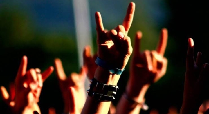 10 Keajaiban Musik Rock dalam Meningkatkan Kesehatan Emosional Anda