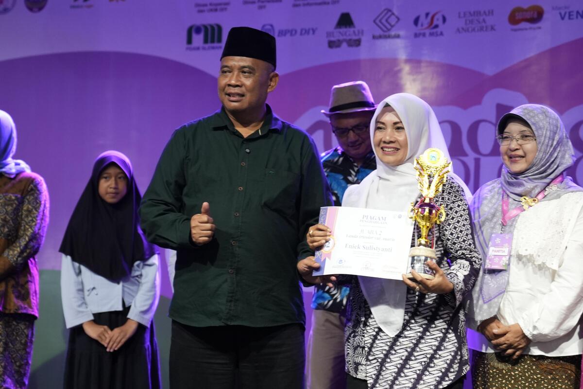 Vanda Tricolor Hampir Punah, Festival Anggrek Merapi Bongkar Krisis Ekologi yang Diabaikan