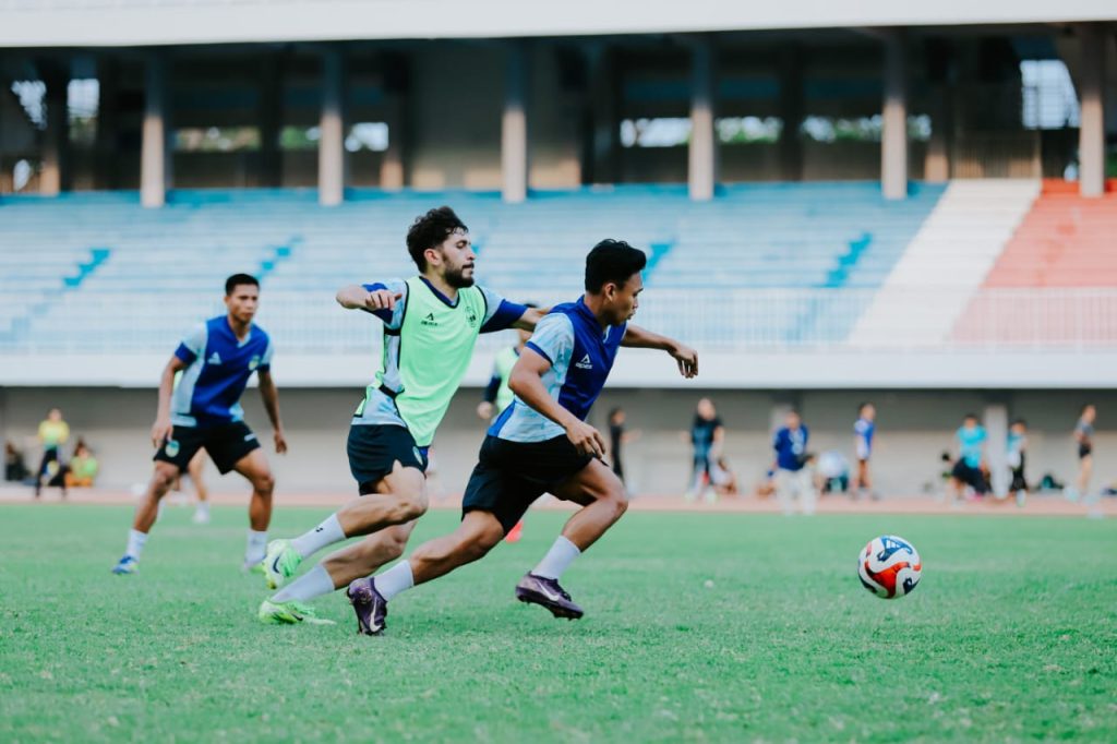 Hadapi Persebaya Surabaya, Paul Van Gastel Minta Pemain PSIM Jaga Level Intensitas Super League