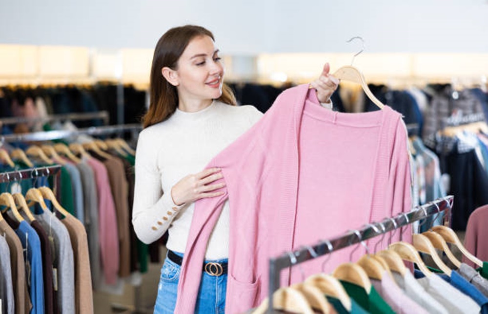 Menyerap Keringat Anti Bau, Ini 8 Bahan Pakaian yang Adem dan Nyaman Dipakai