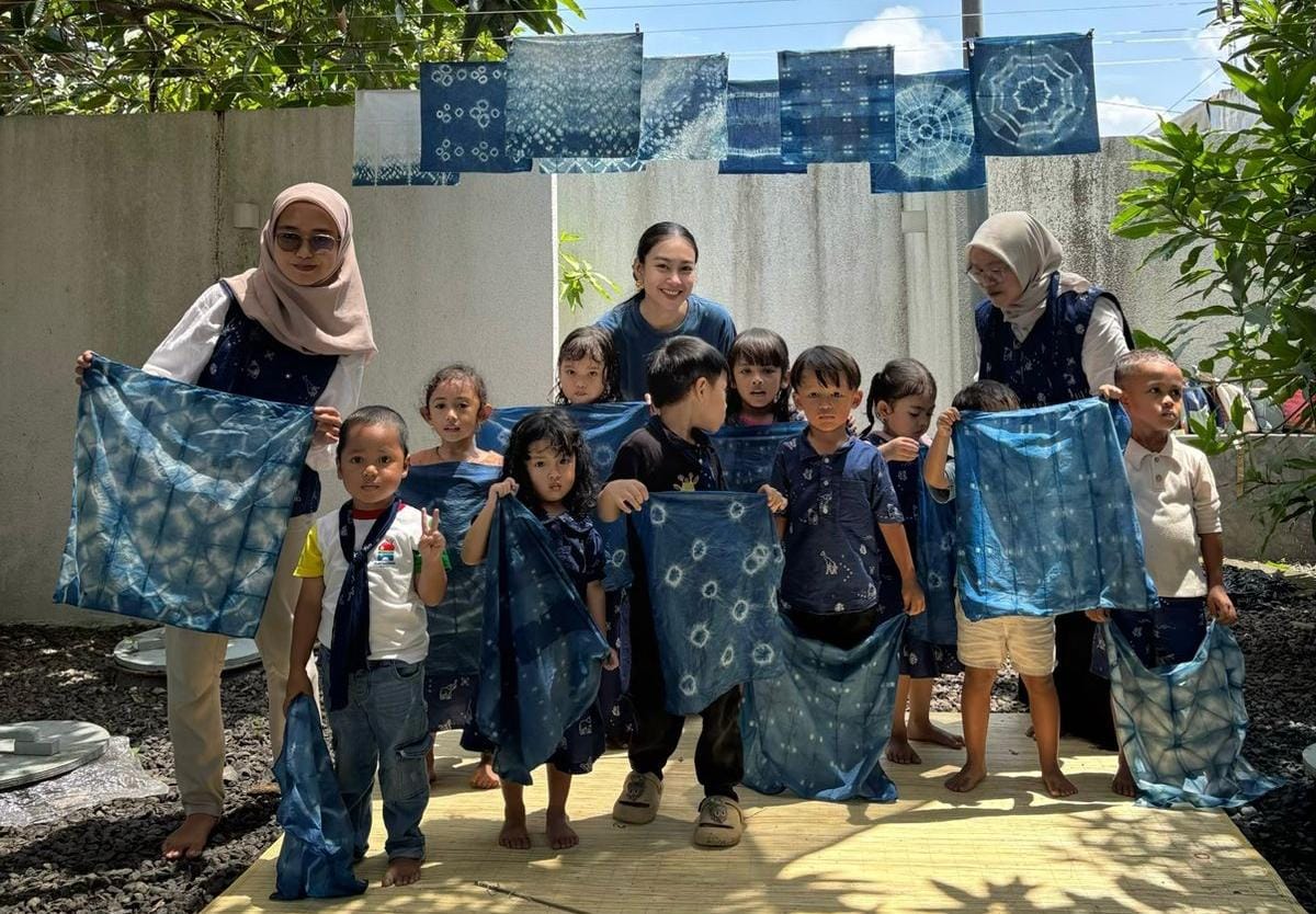 Batik  Metaflora Pekalongan, Dari Canting ke AI: Success Story UMKM Binaan BI Tegal