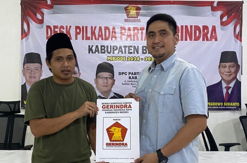Siap Bersaing di Pilkada Brebes, Irfan Serahkan Pendaftaran Bacawabup ke Gerindra dan PDI-P