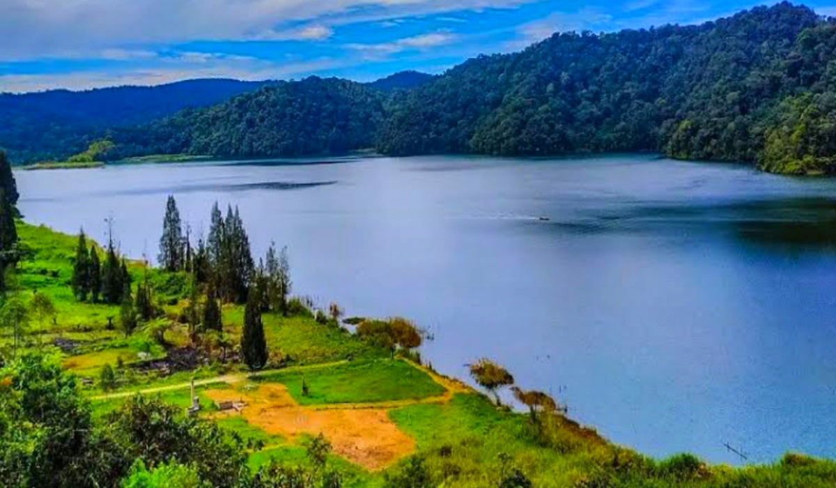 View Eksotis Danau Lau Kawar, Wisata Terbaru 2024 Sumatera Utara, Cek Jam Buka, Lokasi dan Harga Tiketnya Ini