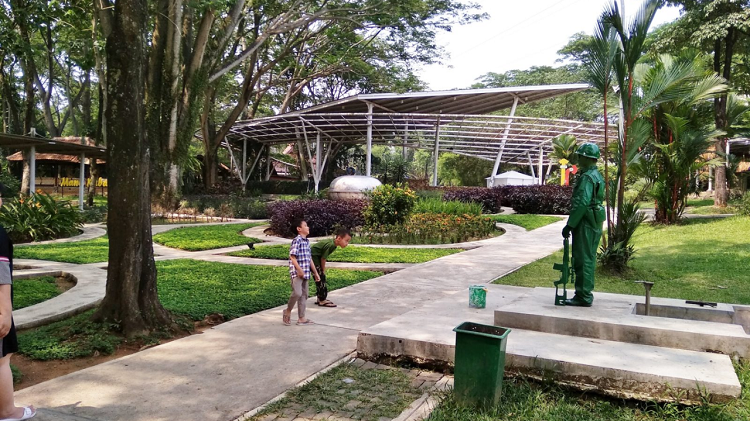 Eksplorasi Rekomendasi Destinasi Wisata Malam Ramah Anak di Bogor 