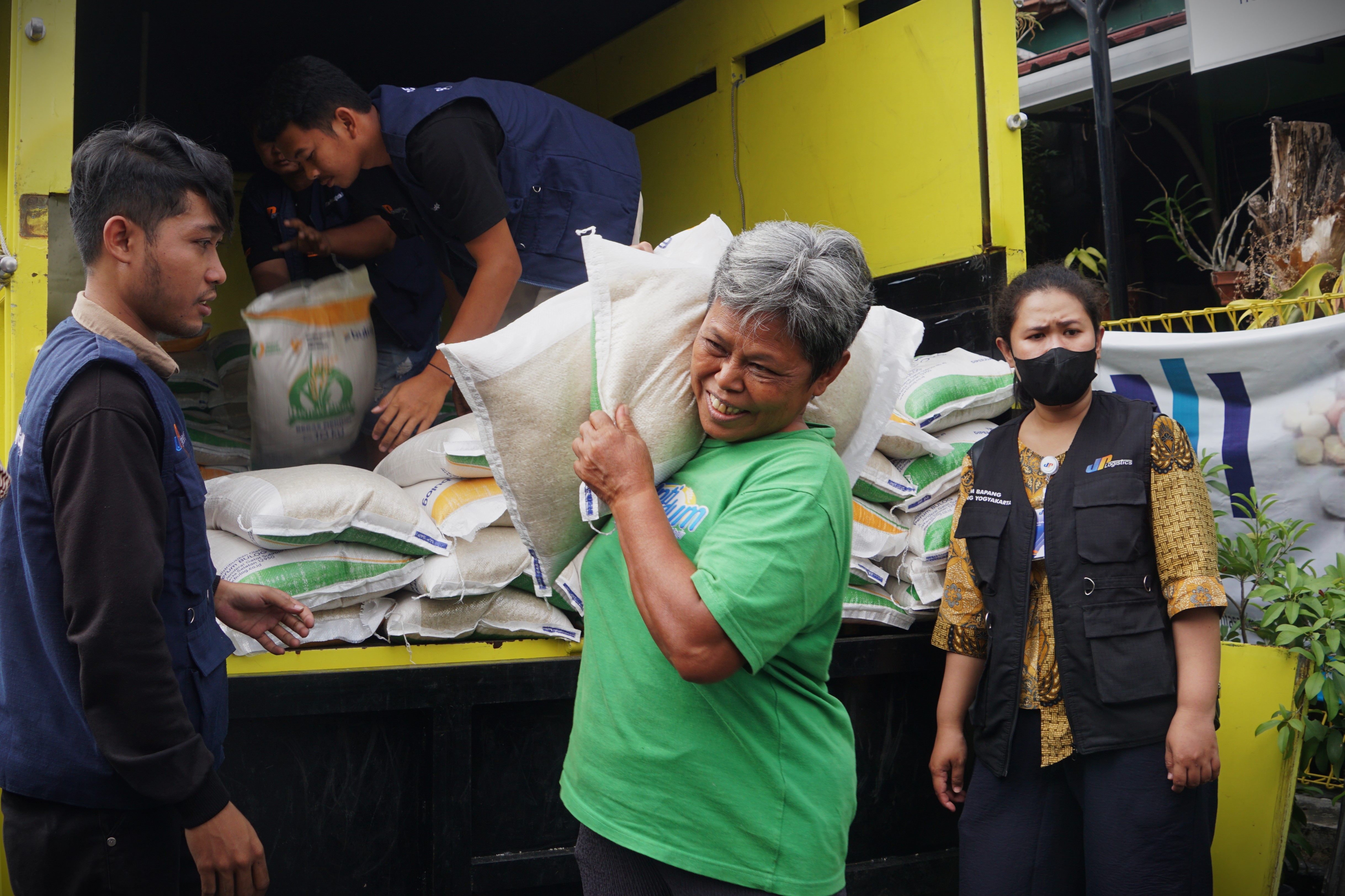 21 Ribu PKM Kota Yogyakarta Terima 420 Ton Beras Alokasi Juni-Juli 2025