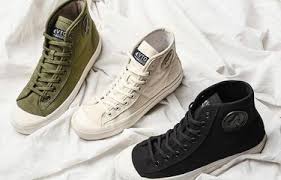 Rekomendasi Model Sepatu Sneakers Pria Yang Cocok Untuk Ke Kantor, Yang Pasti Nyaman & Stylish