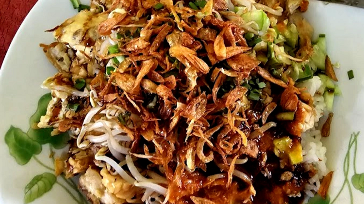 Rahasia Kelezatan Menu Tradisional yang Bikin Ketagihan, Nasi Lengko Khas Cirebon 