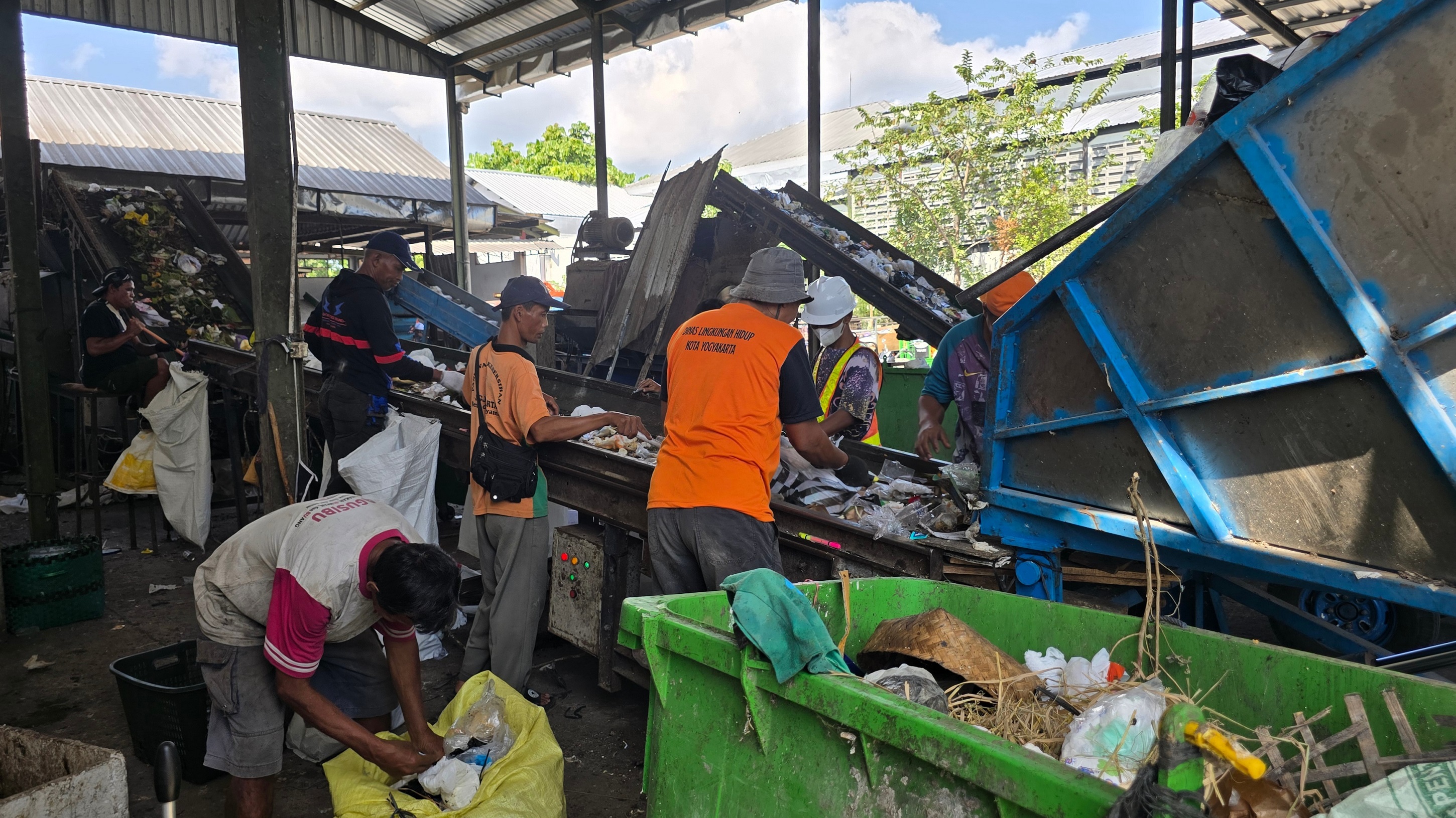 Malam Tahun Baru 2026, Volume Sampah di Kota Yogyakarta Tembus 30 Ton