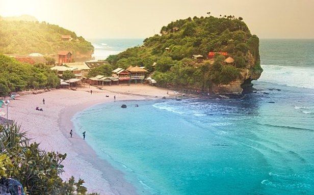 Pantai Indrayanti Wisata Terbaru 2024, Surga Yang Tersembunyi Di Jogja Wajib Dikunjungi untuk Libur Lebaran