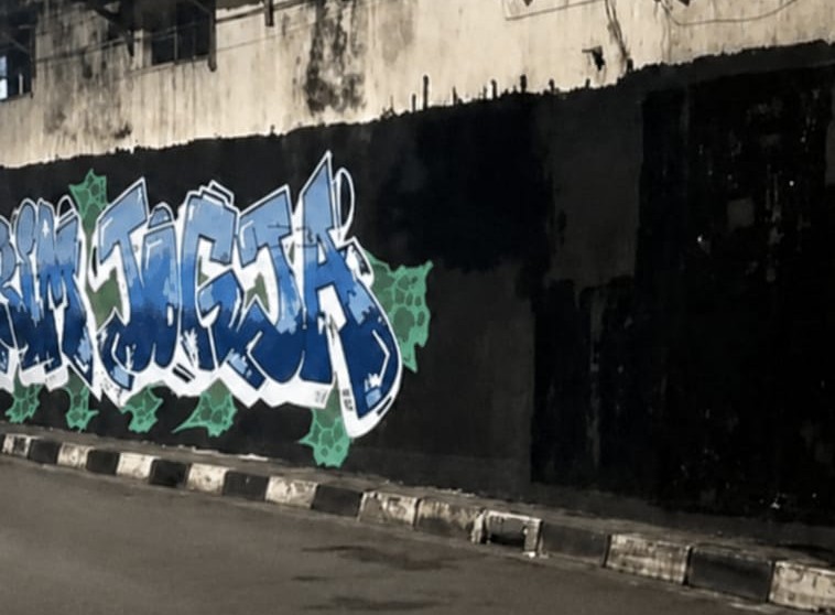 Cat Hitam Tak Hapus Harapan: Suporter PSIM Desak Transparansi Mandala Krida