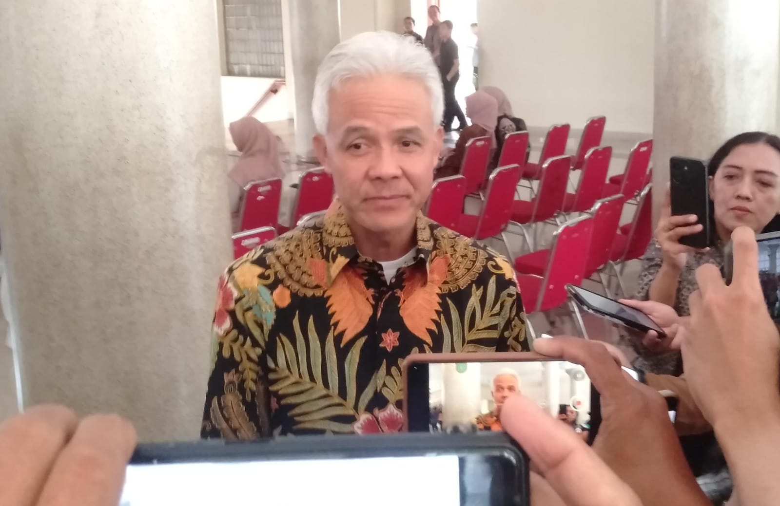 Anies–Ganjar Soroti Peran Akademisi Kritis Usai Pengukuhan Guru Besar UGM