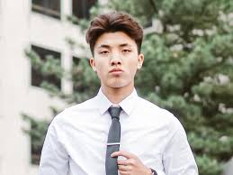 Referensi Gaya OOTD Casual Kondangan Untuk Cowok, Mix and Match Untuk Pria Modern 2025