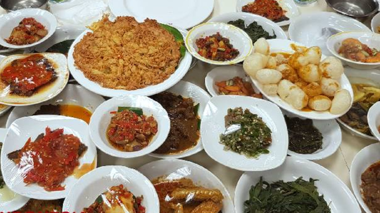 Rekomendasi Nasi Padang Di Jogja Yang Rasanya Nendang dan Terjangkau