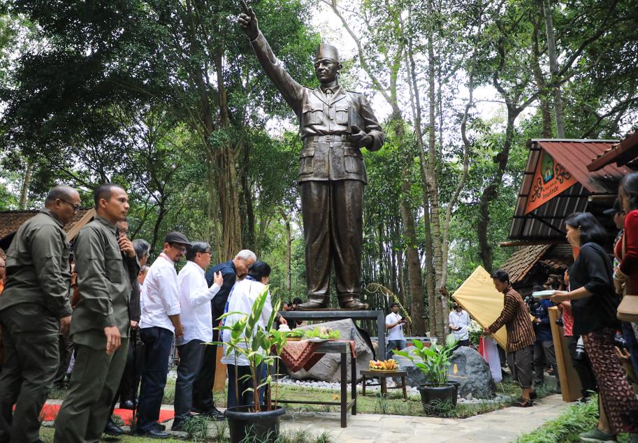 Megawati Resmikan Patung Bung Karno di Jogja, Ada Sosok Seniman Ini yang Berjasa