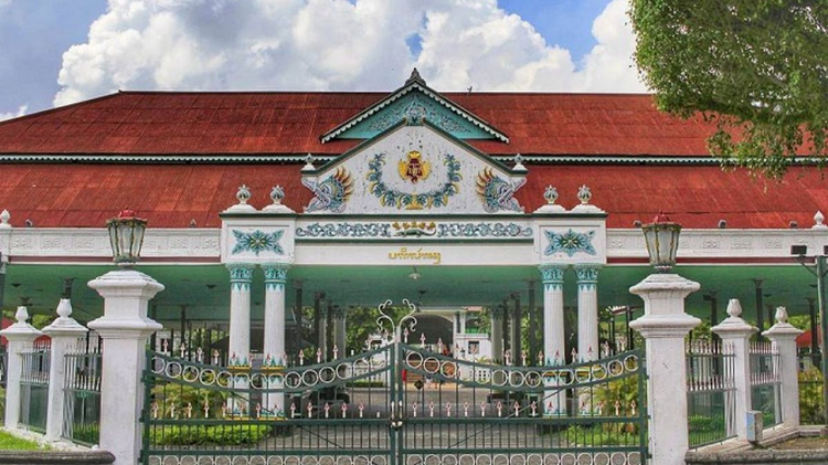 Menelusuri Peradaban Yogyakarta Ini Daftar Wisata Sejarah Ikonik untuk Liburan Keluarga 2026