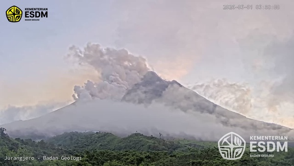 BPPTKG Laporkan Awan Panas Guguran Merapi Dua Kali, Status Masih Siaga