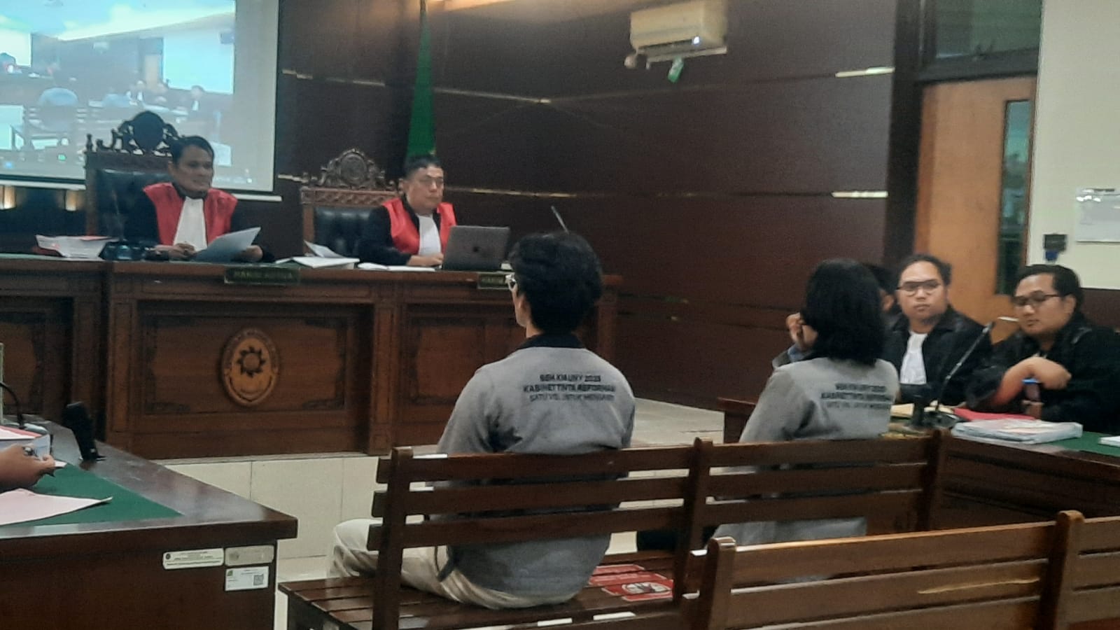 Sidang Perdana Arie Hadirkan Dua Saksi Mahasiswa UNY, Klaim Tak Lihat Terdakwa Membakar Tenda