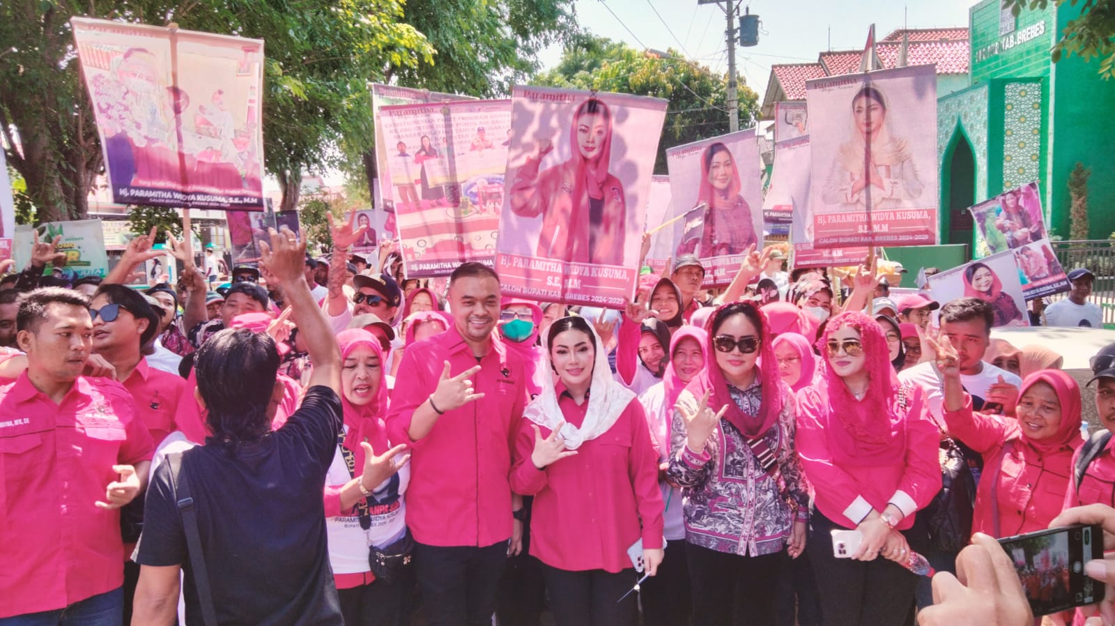 Prihatin Banyak Masalah Kesehatan, Kemiskinan dan Infrastruktur Paramitha Nyalon Bupati Brebes Lewat PDI-P