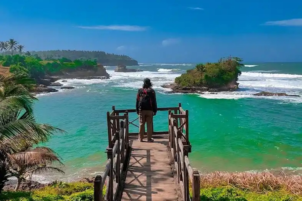 Pantai Terbaik di Sukabumi dengan Pesona Menawan, Berikut Rekomendasinya Paling Ideal untuk Liburan
