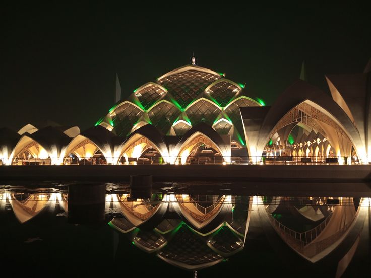 Masjid Al Jabbar Bandung, Wisata Terbaru 2024 Religi Penuh Keindahan dan Megah, Bikin Hati Adem