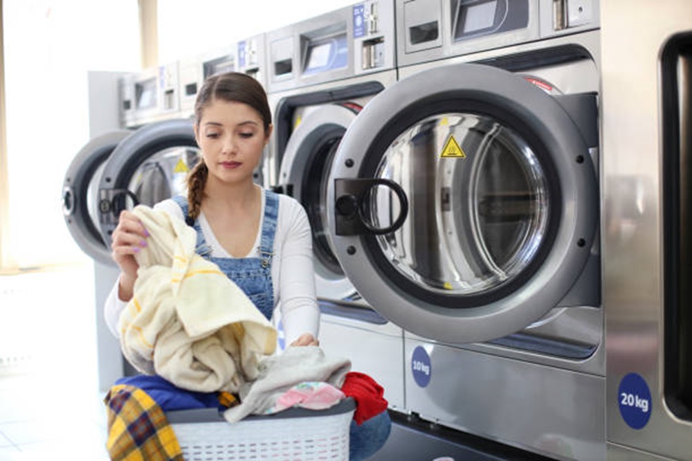 Tips Menjaga Kondisi Merek Mesin Cuci Terbaik Laundry Agar Umur Pemakaian Panjang