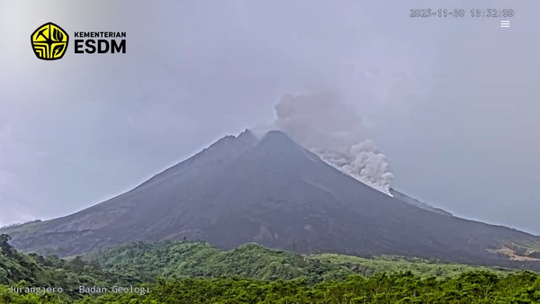 Merapi Luncurkan Awan Panas 1 Km, BPPTKG: Waspadai Lahar Saat Hujan di Puncak