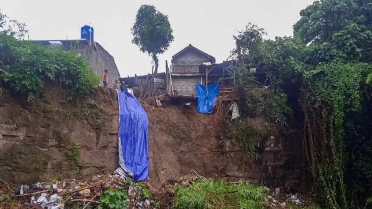 Bantaran Sungai Winongo Yogyakarta Longsor, 1 Rumah Rusak dan Mengancam 2 Lainnya