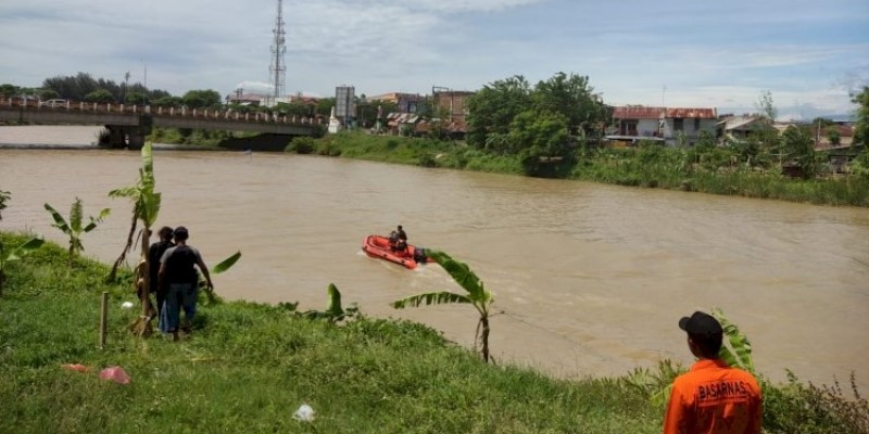 Mandi Bersama Teman-temannya, Bocah 8 Tahun Hilang Terbawa Arus Sungai Aceh