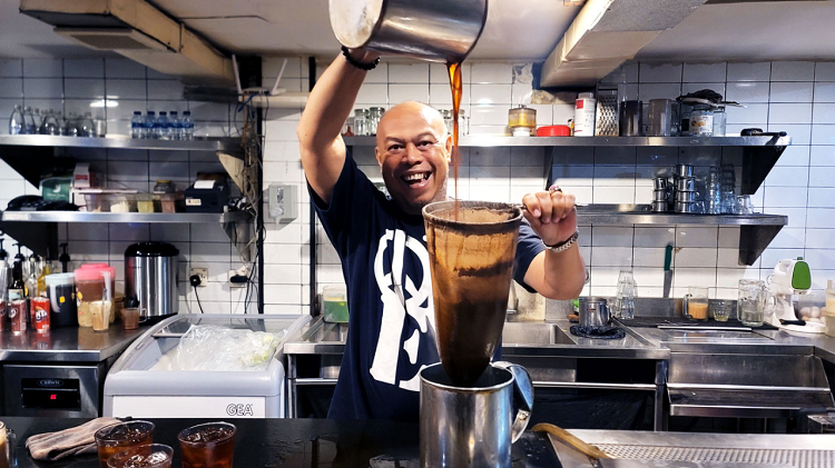 Daftar Rekomendasi Destinasi Makan Siang di Sekitar TMII, Cek Ulasan Selengkapnya Berikut Ini